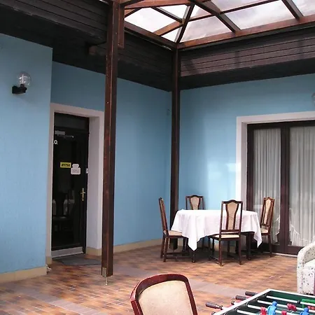 Domino Panzio 2* Székesfehérvár